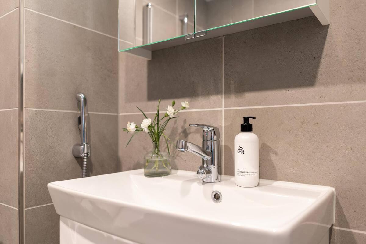 Cozy Apartment Right Next To Metro Station 에스포 외부 사진