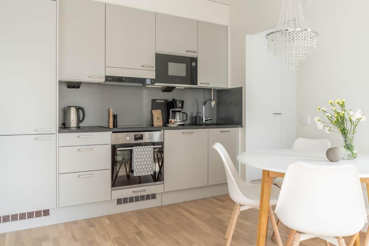 Cozy Apartment Right Next To Metro Station 에스포 외부 사진